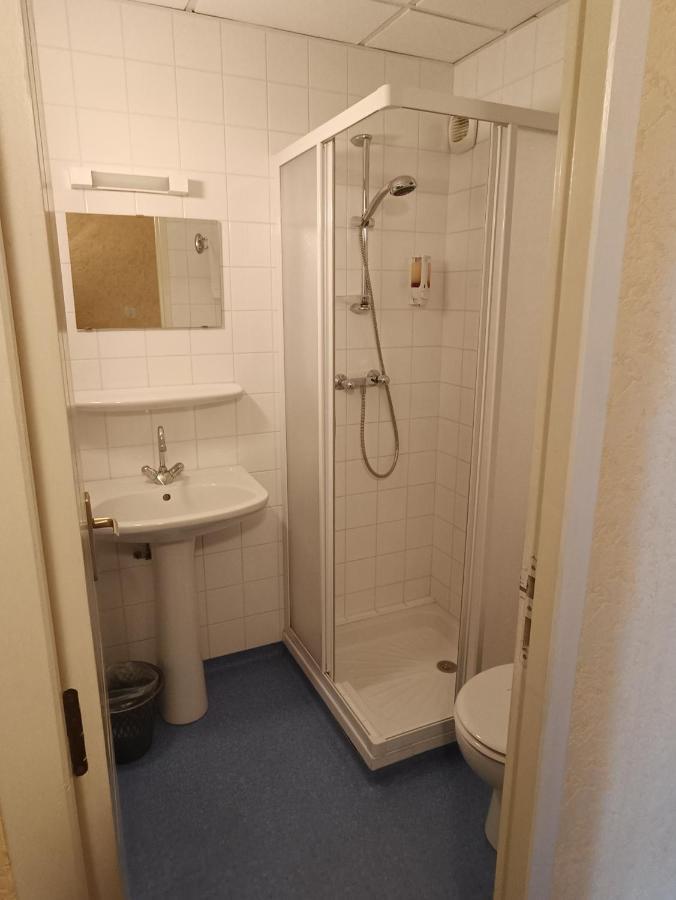 Chambre Chez Marie Et Didier 1 Minute A Pied Du Sanctuaire De Lourdes Eksteriør bilde