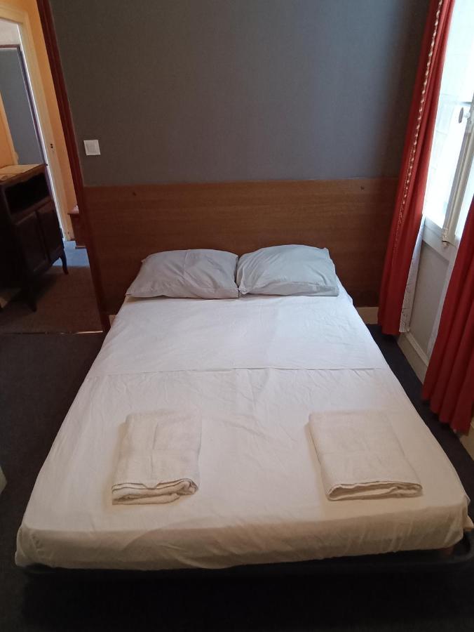 Chambre Chez Marie Et Didier 1 Minute A Pied Du Sanctuaire De Lourdes Eksteriør bilde