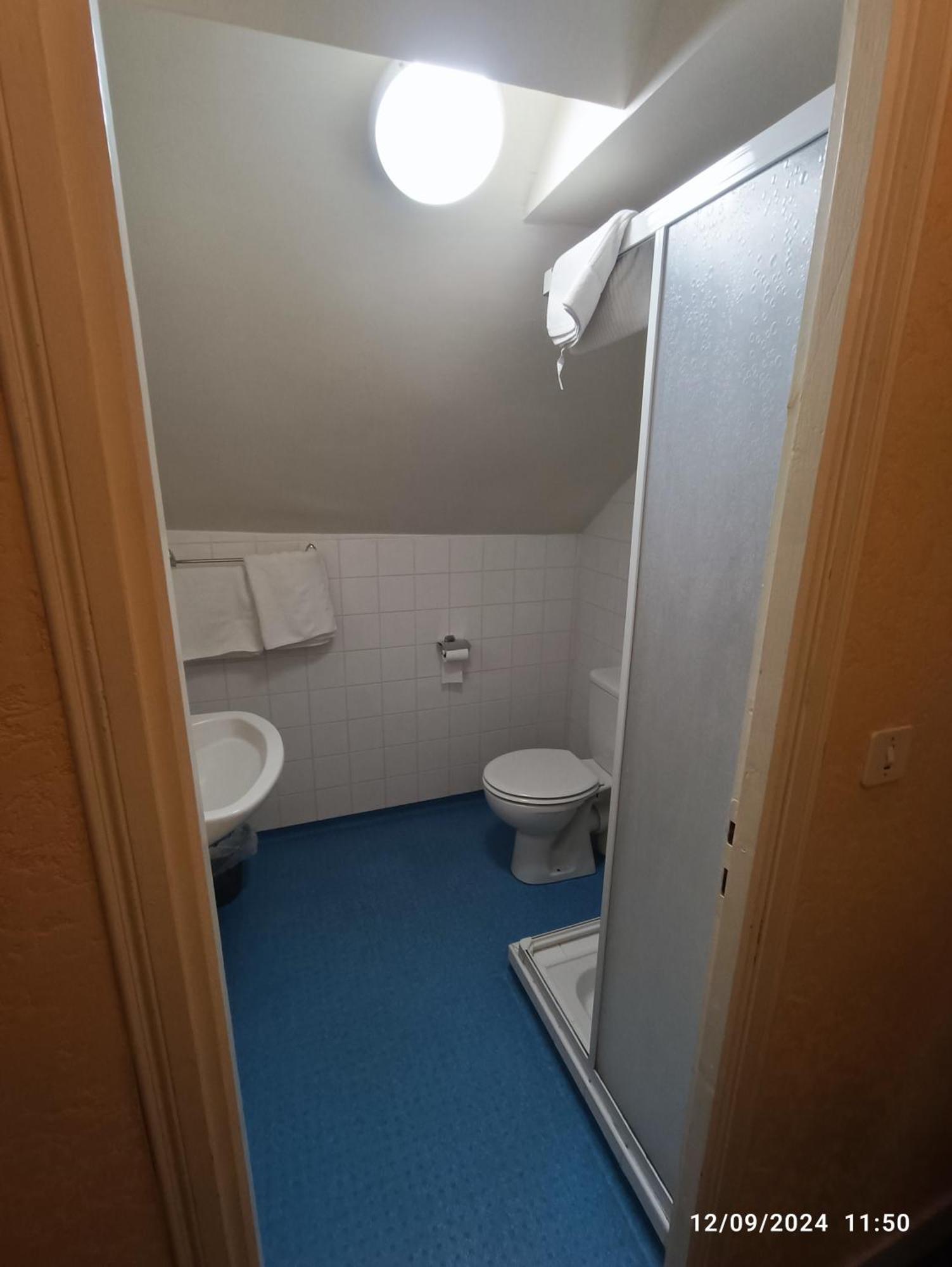 Chambre Chez Marie Et Didier 1 Minute A Pied Du Sanctuaire De Lourdes Eksteriør bilde